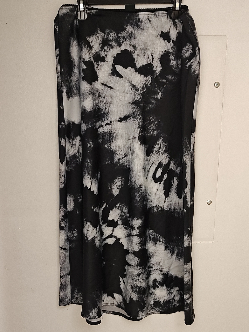 wild fable Black and White Abstract Print Maxi Skirt